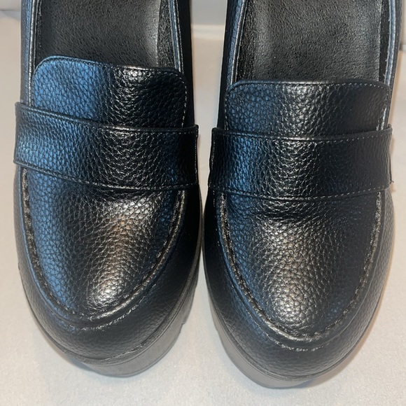 Y2K Look Unbranded Mary Jane 5” Pumps in black faux leather Euro Size 39 - Picture 8 of 9